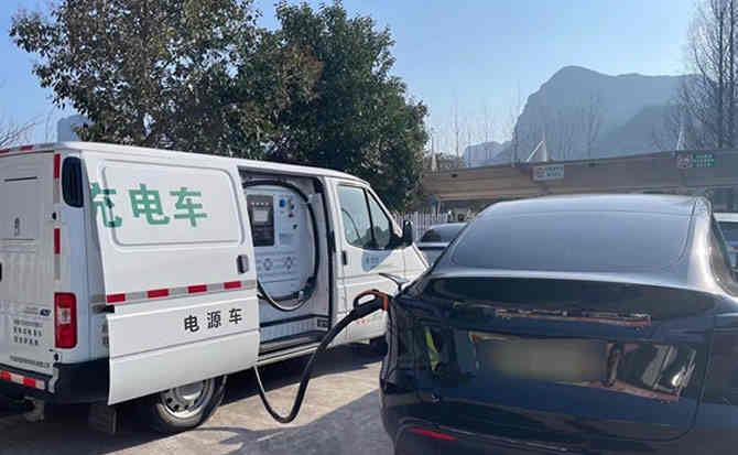 兴山汽车搭电