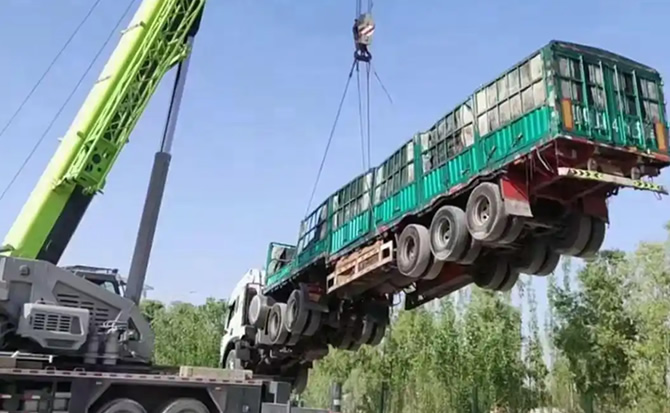 兴山道路脱困救援案例